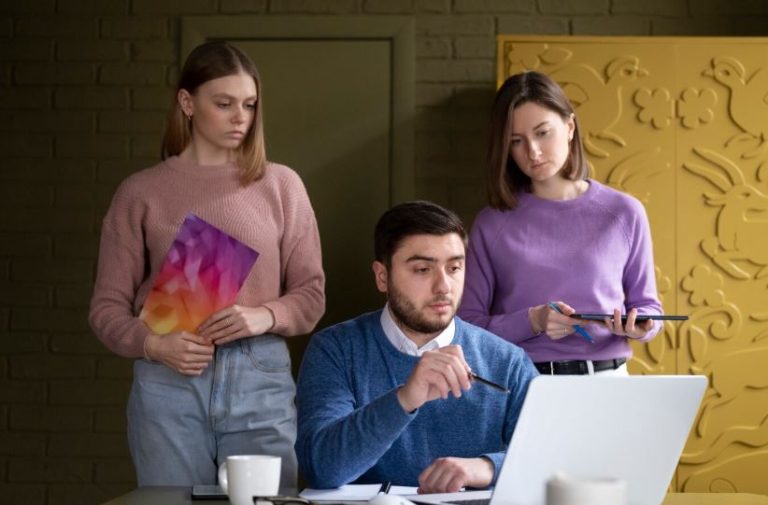 Why You Should Hire a Professional Web Design Team